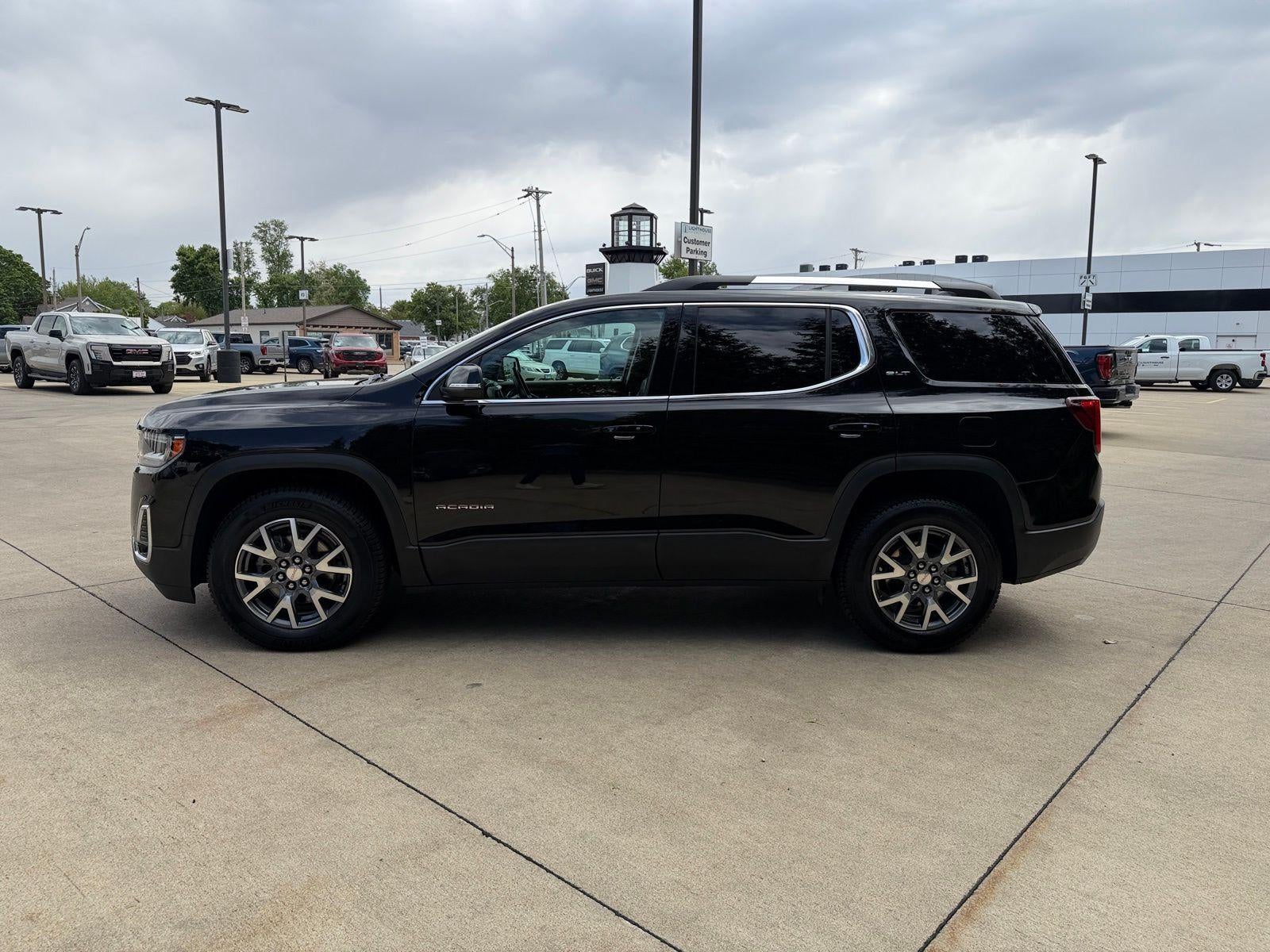 2023 GMC Acadia SLT