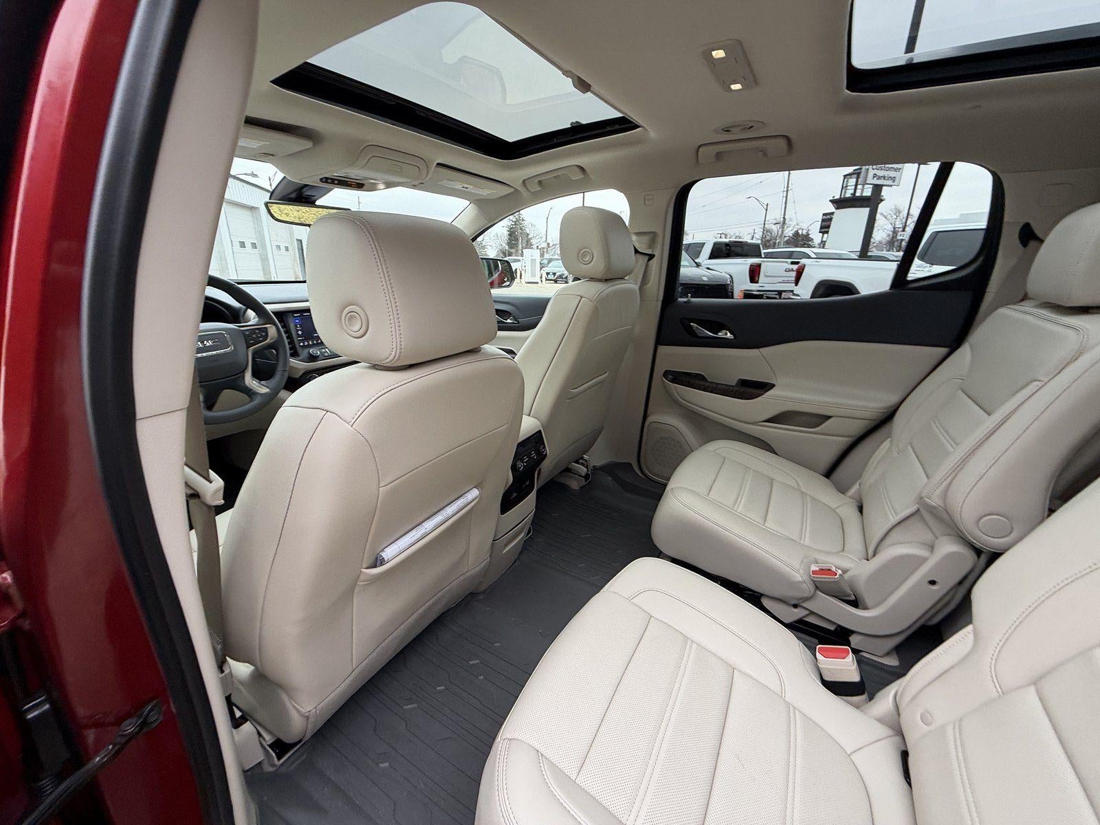 2023 GMC Acadia Denali