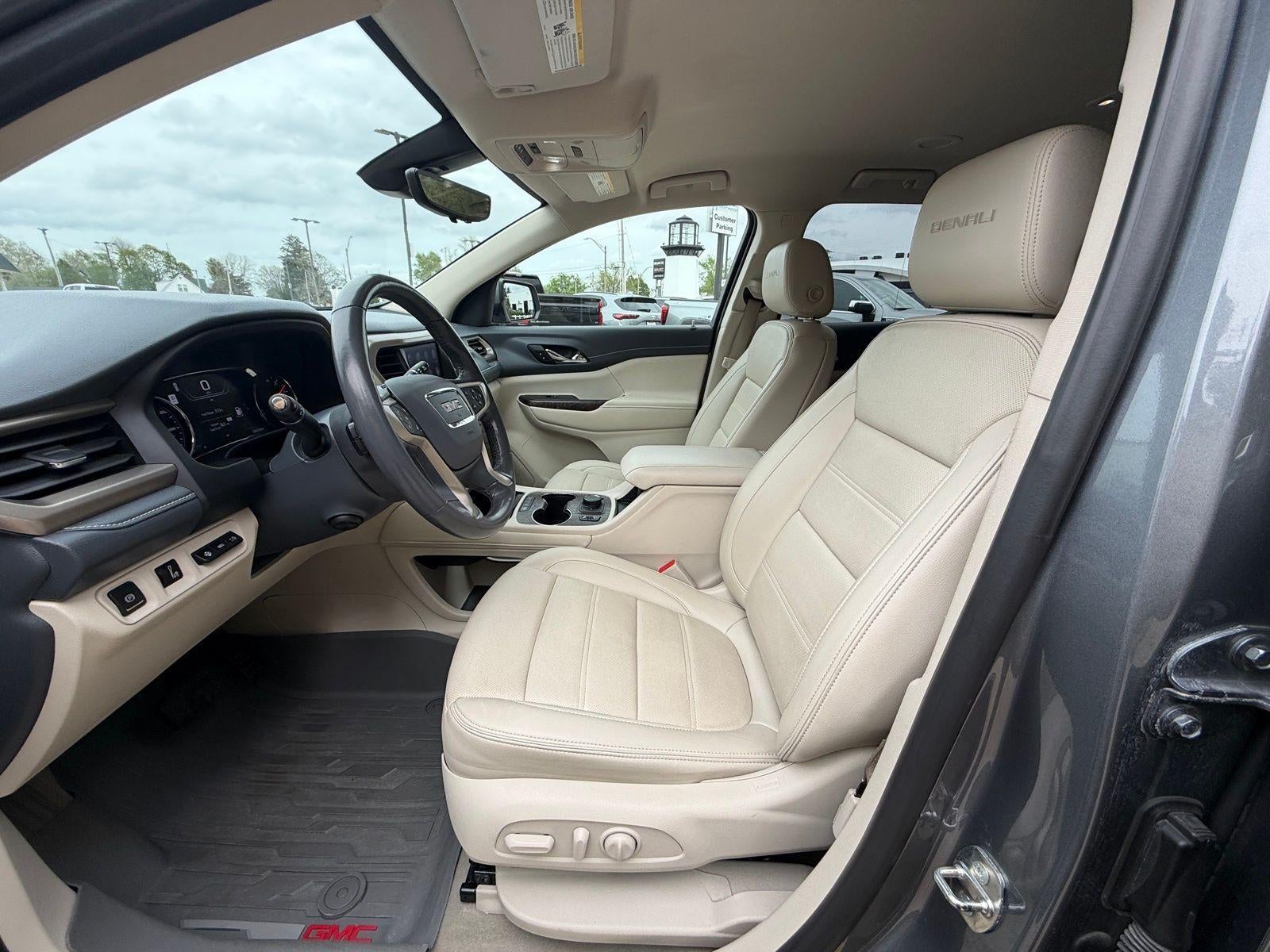 2022 GMC Acadia Denali