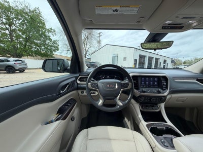 2022 GMC Acadia Denali