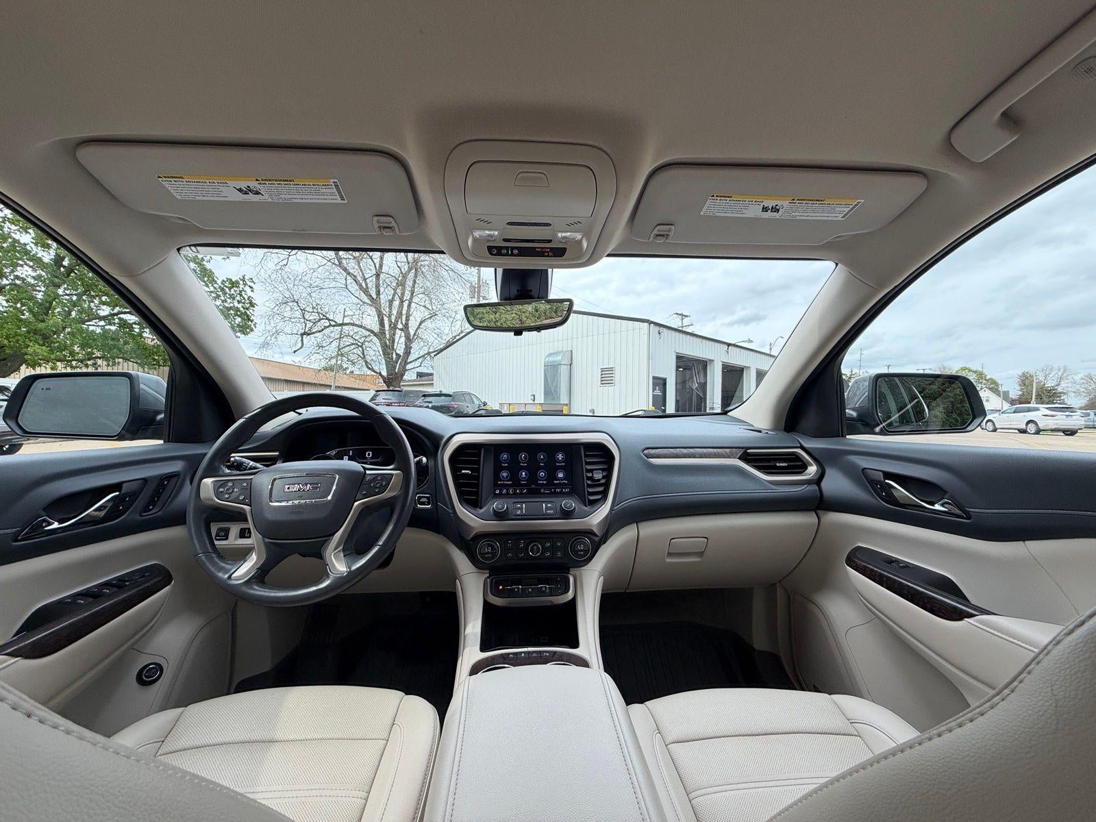 2022 GMC Acadia Denali