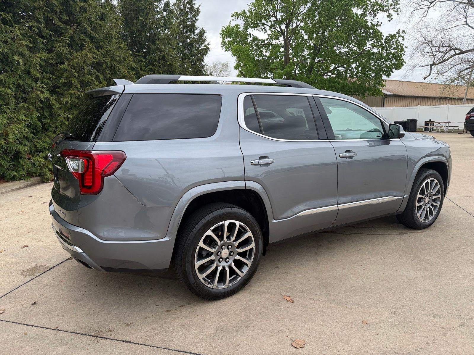 2022 GMC Acadia Denali