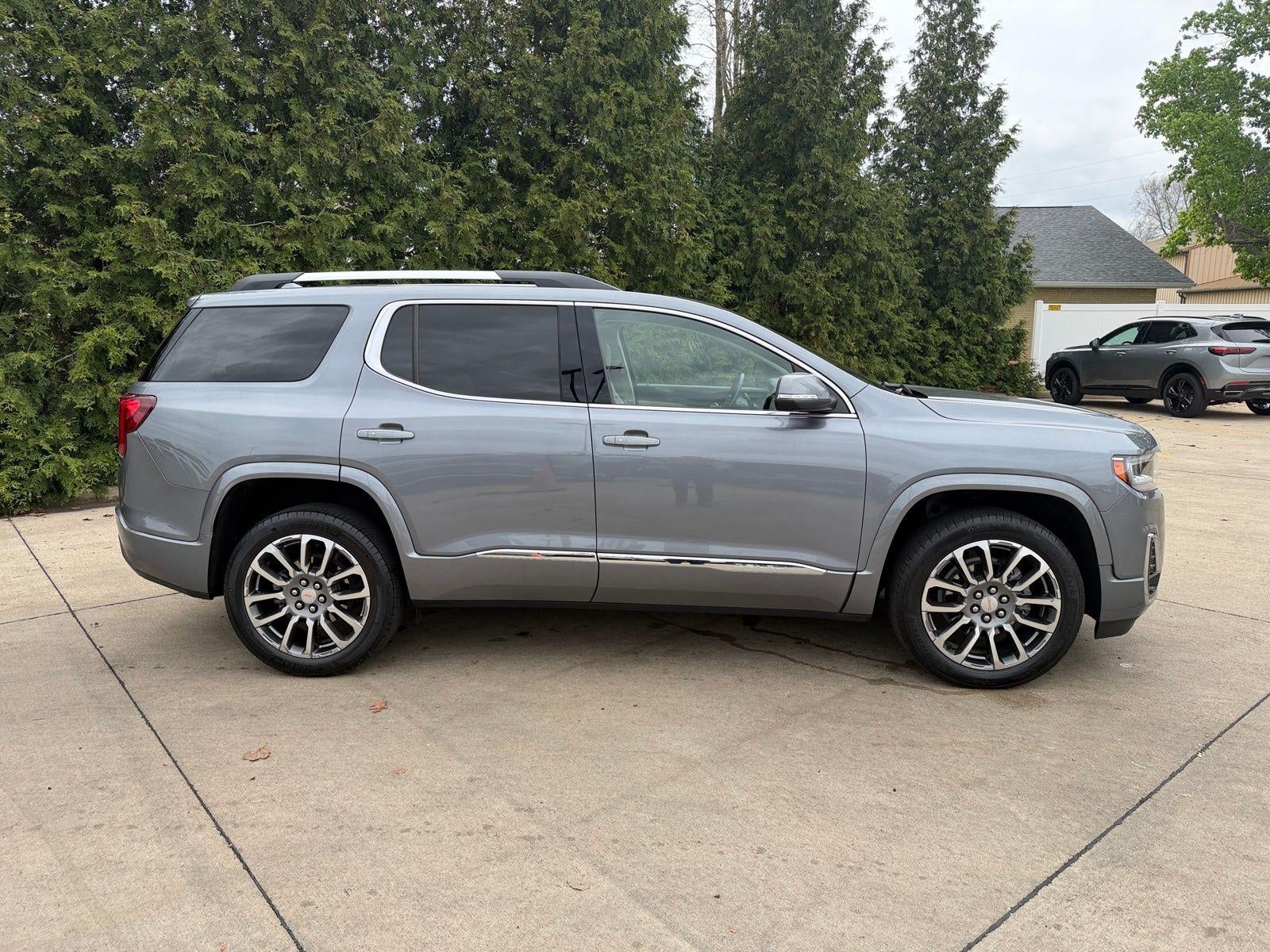 2022 GMC Acadia Denali