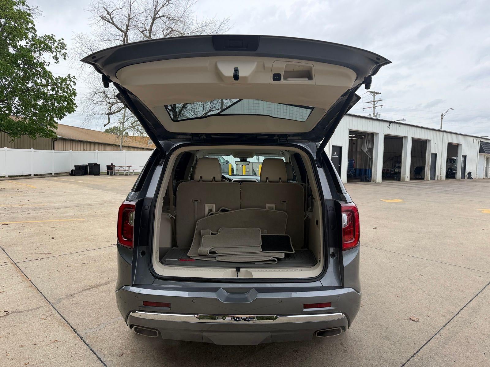 2022 GMC Acadia Denali