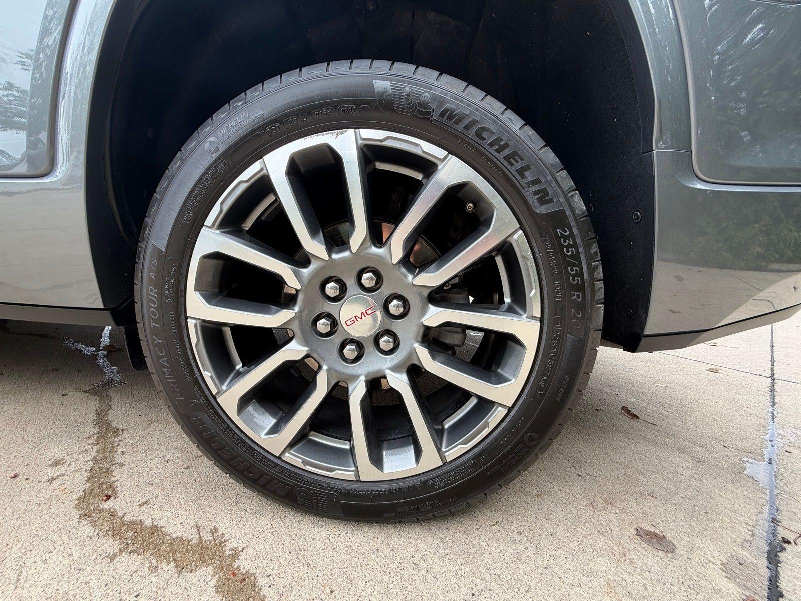 2022 GMC Acadia Denali