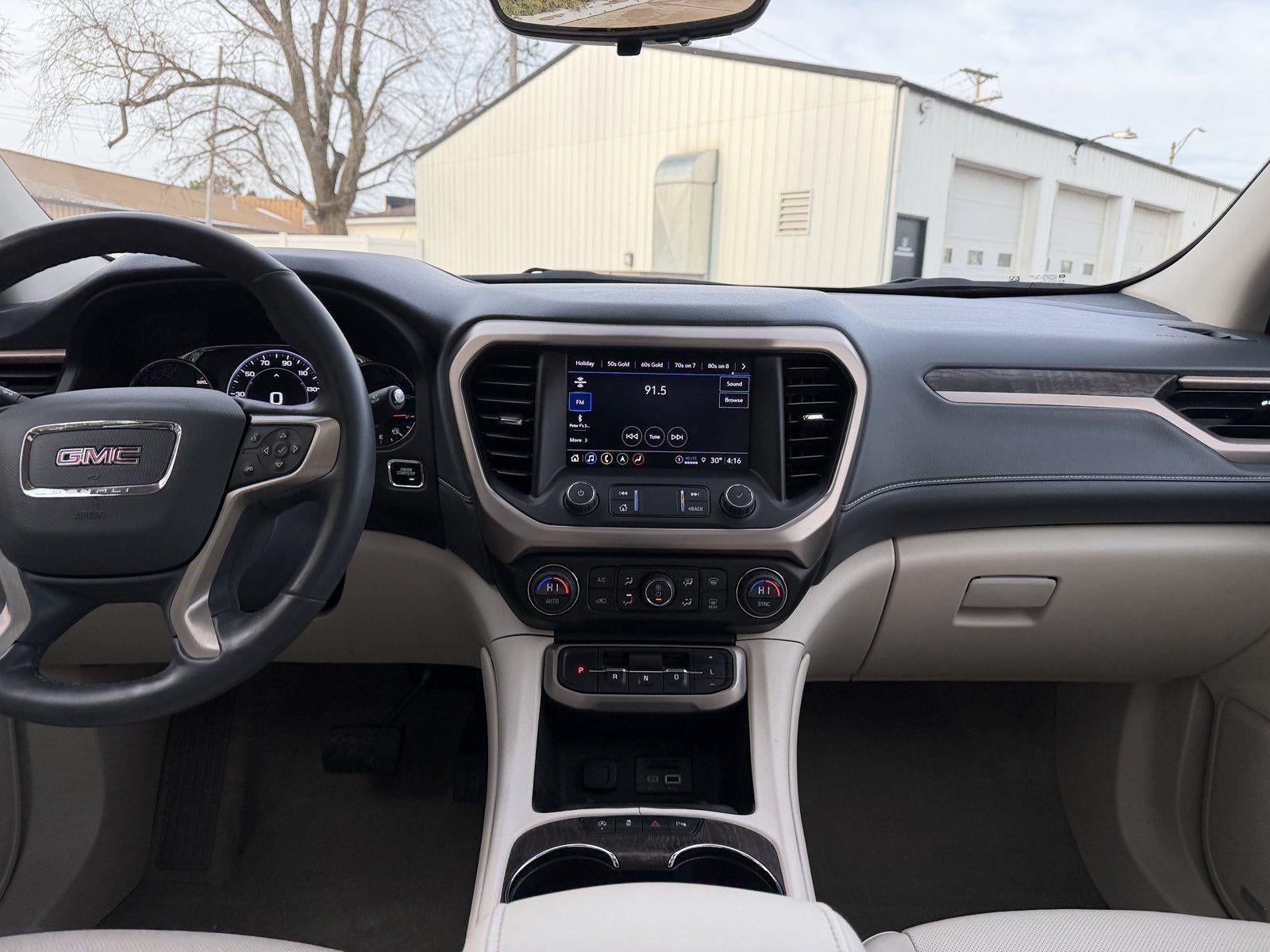 2023 GMC Acadia Denali