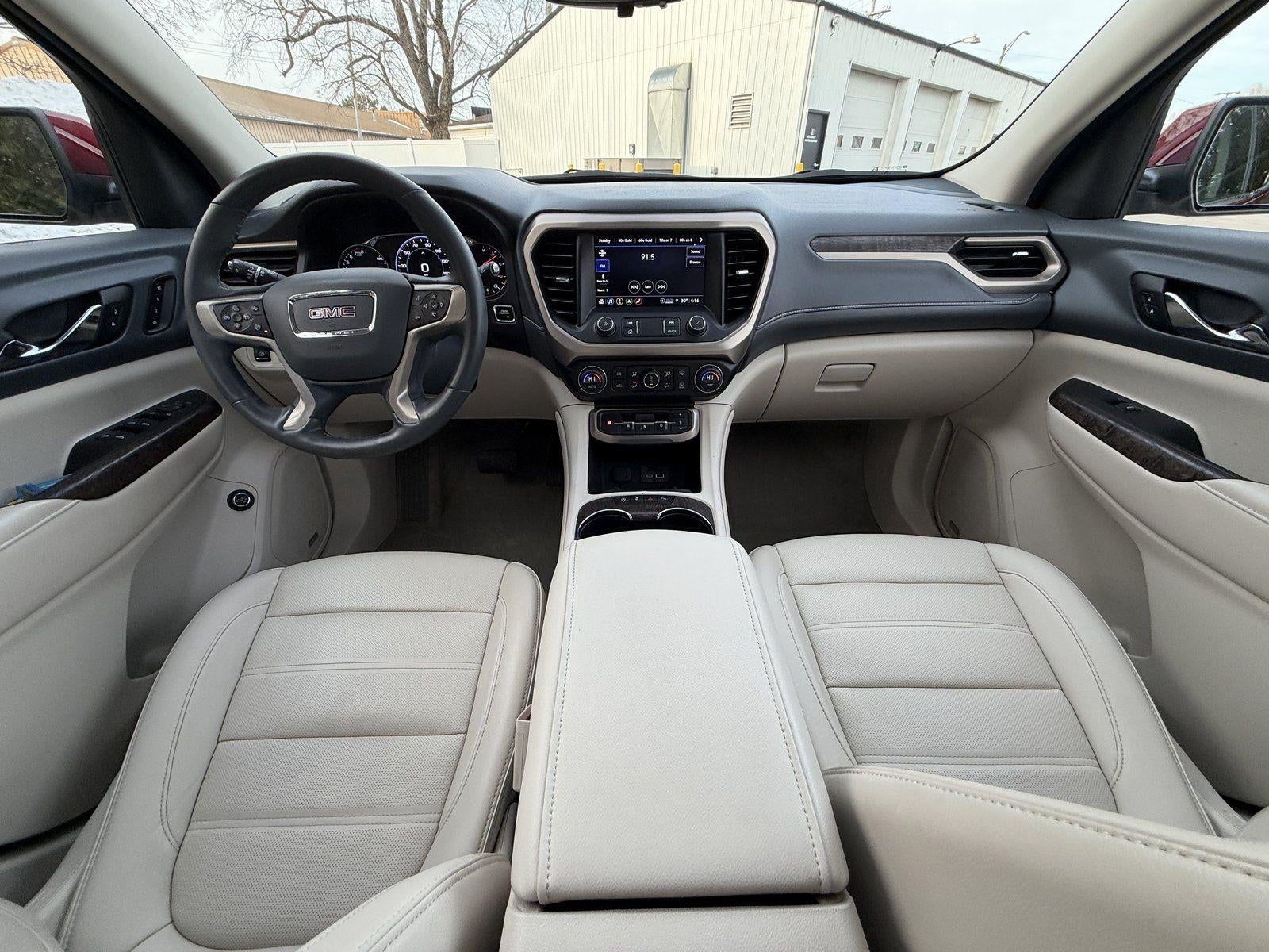 2023 GMC Acadia Denali