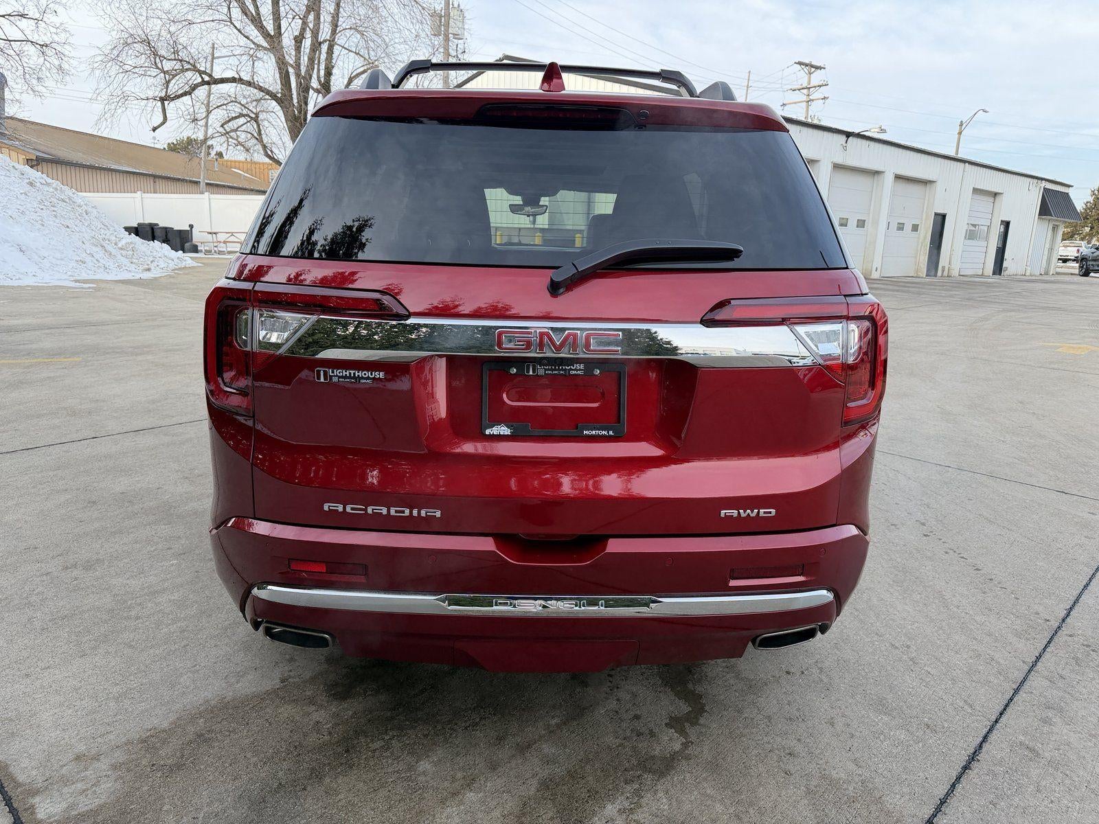 2023 GMC Acadia Denali