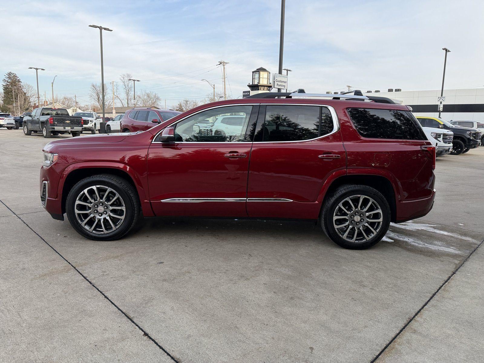 2023 GMC Acadia Denali