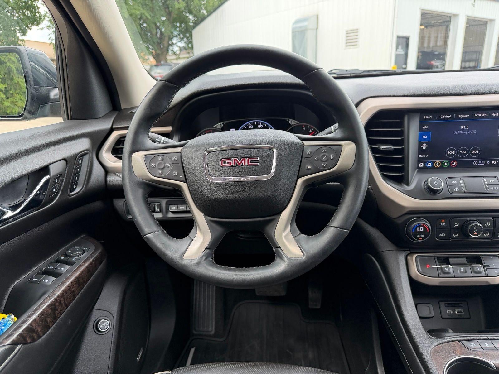 2023 GMC Acadia Denali