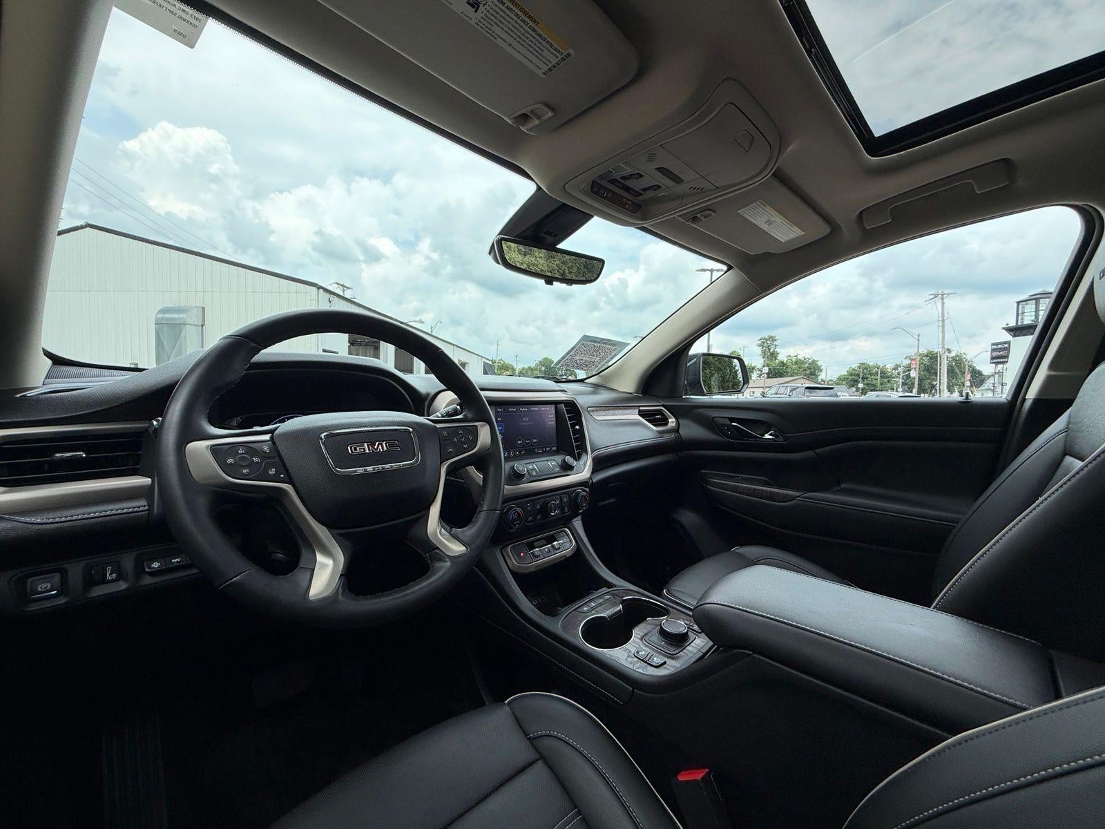 2023 GMC Acadia Denali