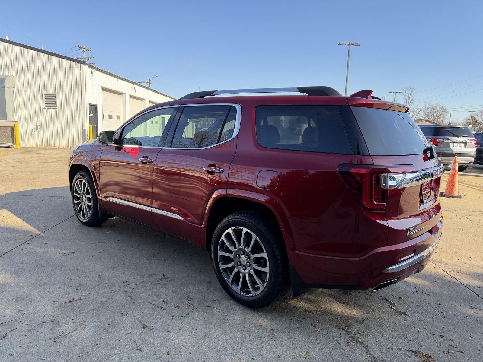2023 GMC Acadia Denali