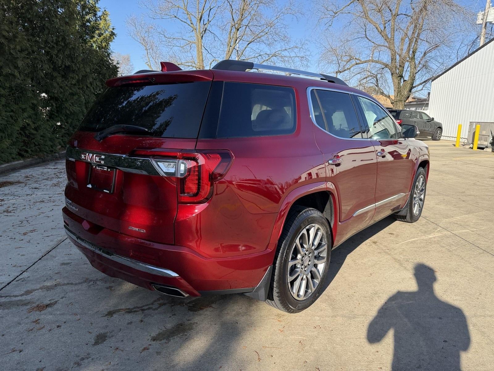 2023 GMC Acadia Denali