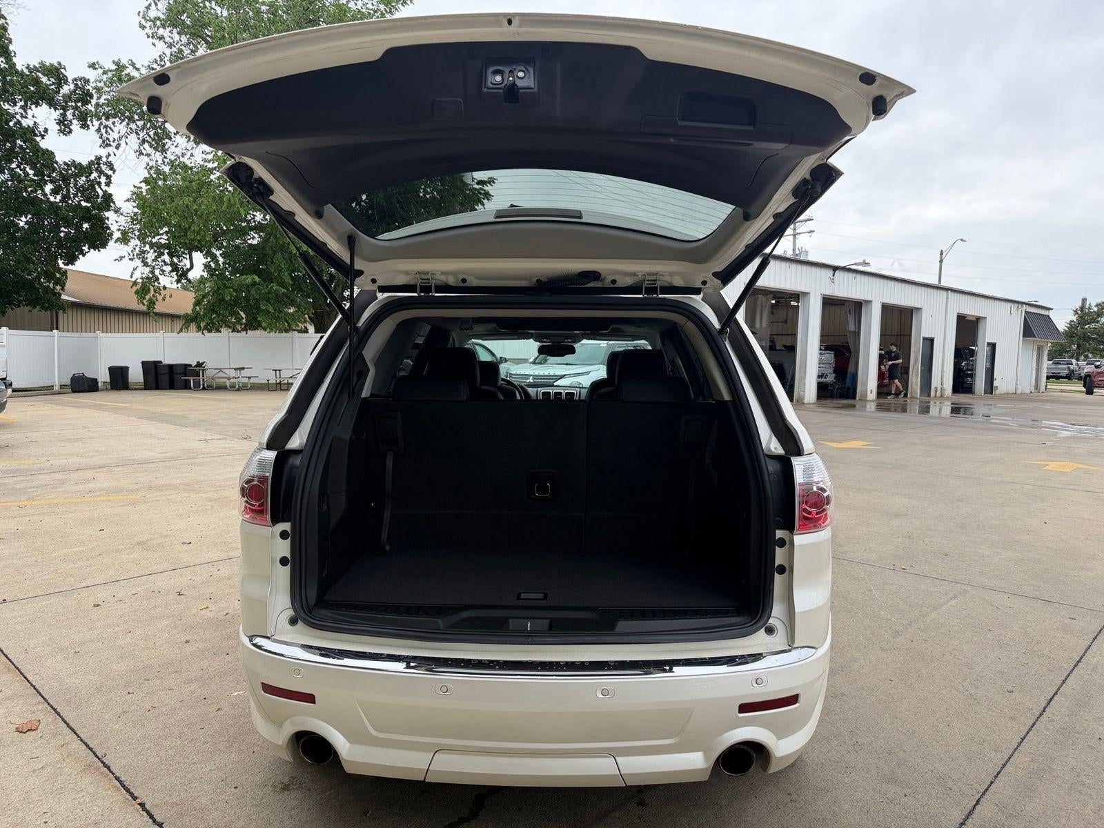 2011 GMC Acadia Base