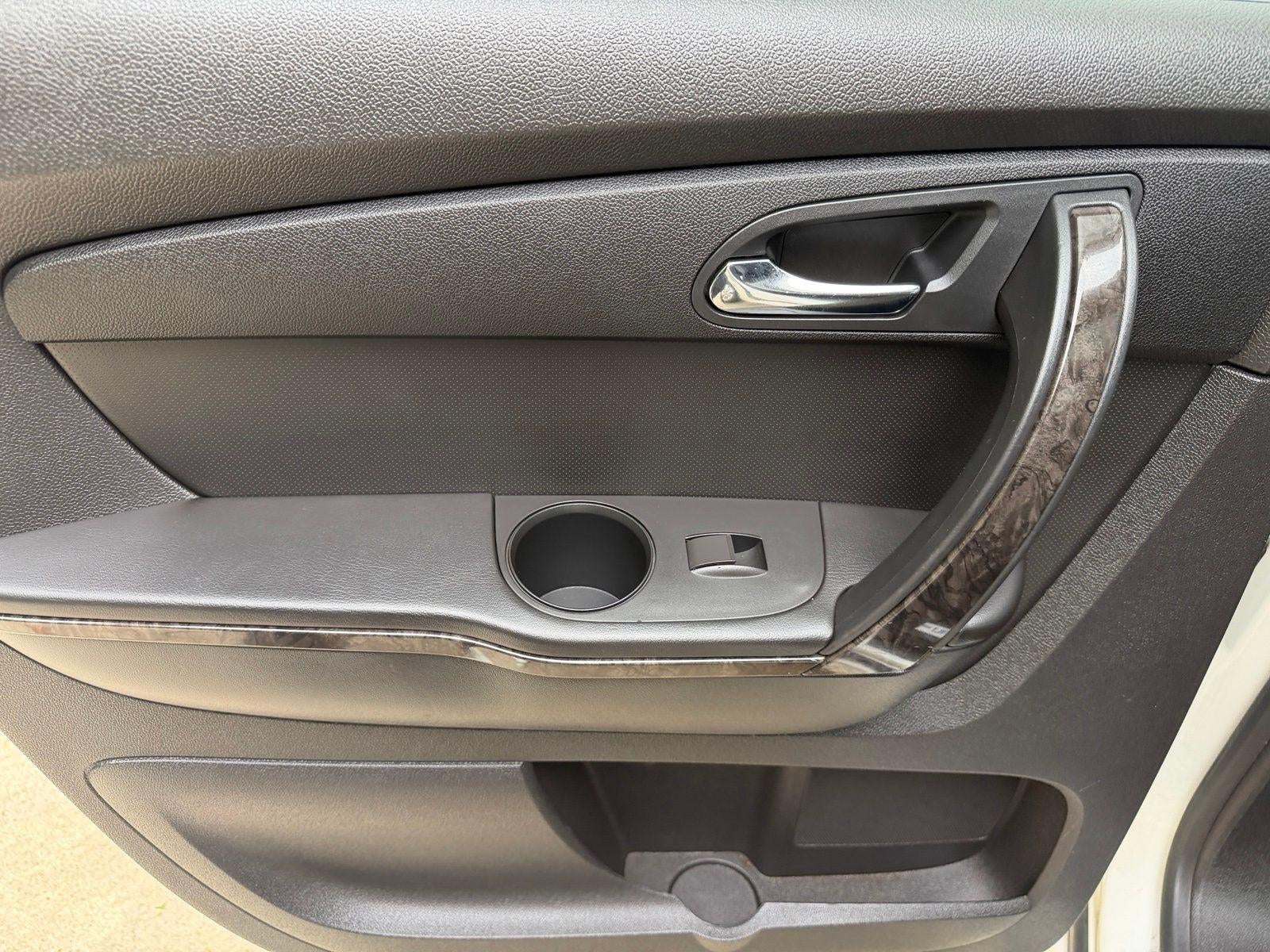 2011 GMC Acadia Base