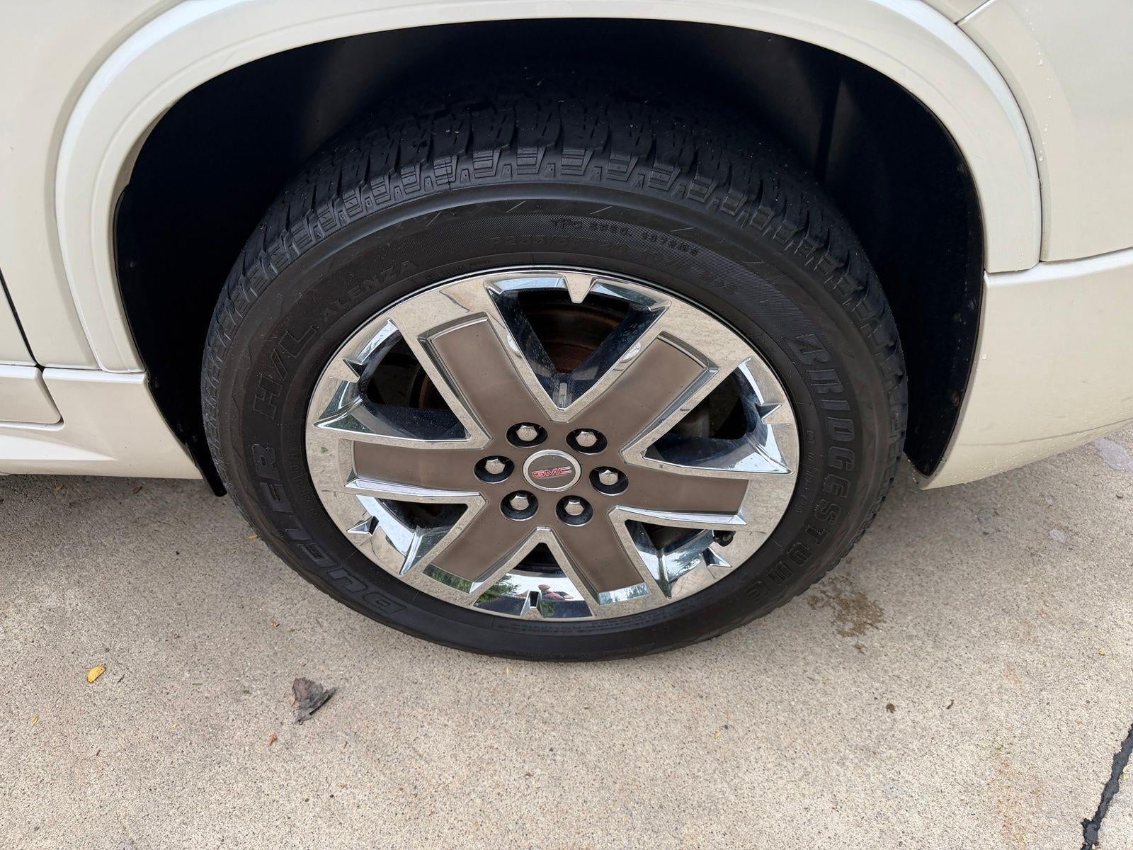 2011 GMC Acadia Base