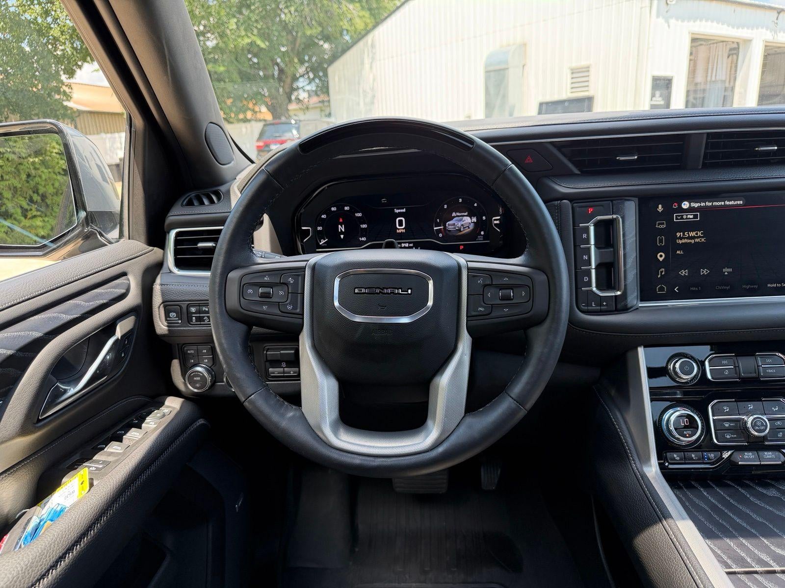2023 GMC Yukon Base