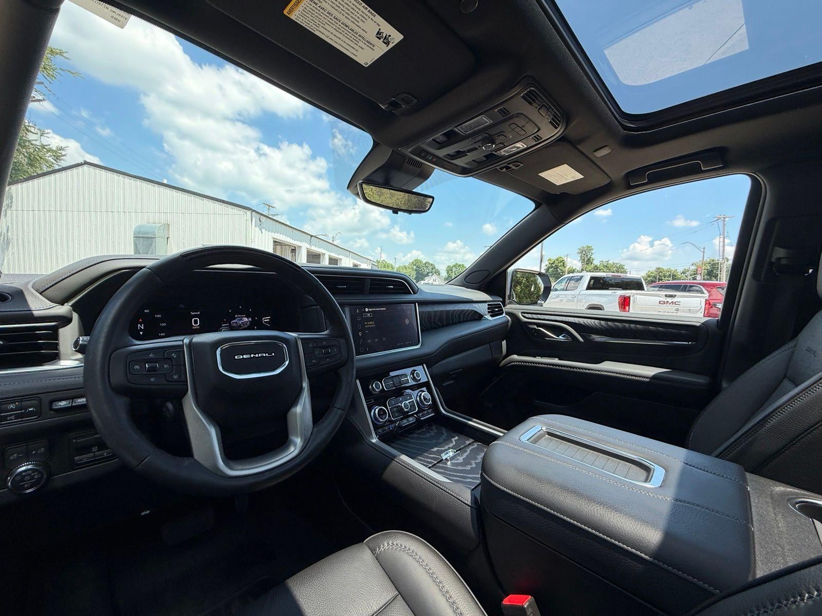 2023 GMC Yukon Base