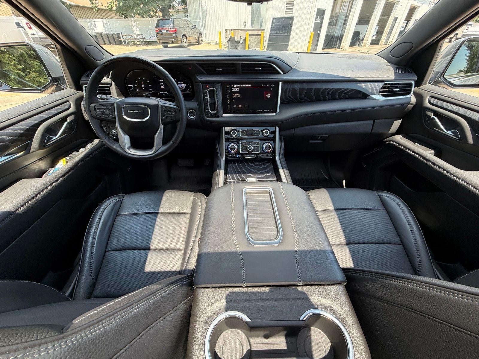 2023 GMC Yukon Base