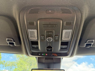 2023 GMC Yukon Base