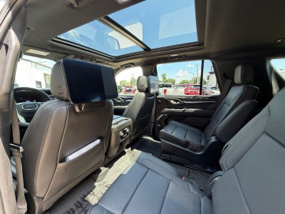 2023 GMC Yukon Base