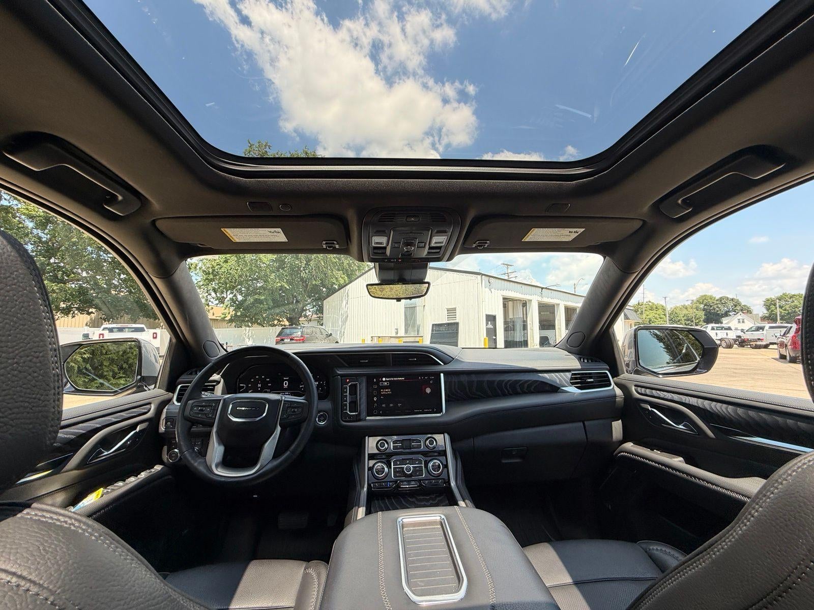 2023 GMC Yukon Base