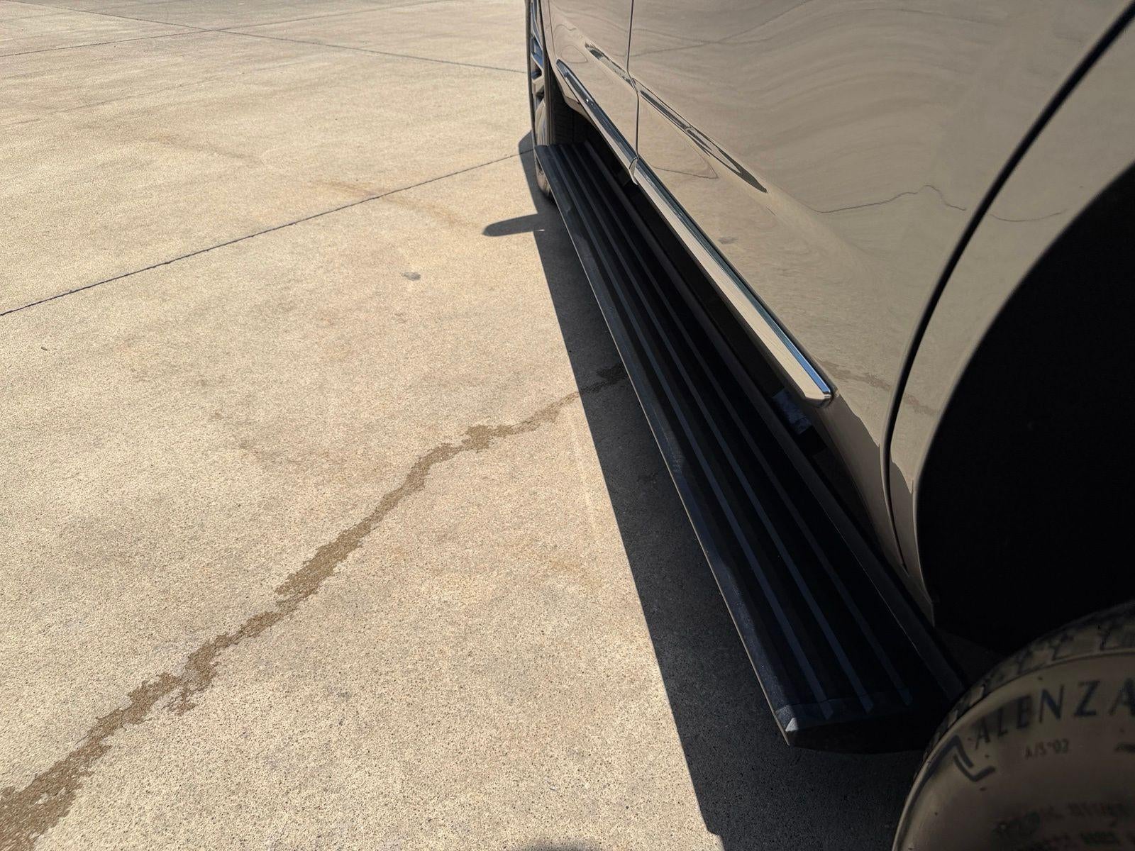 2023 GMC Yukon Base