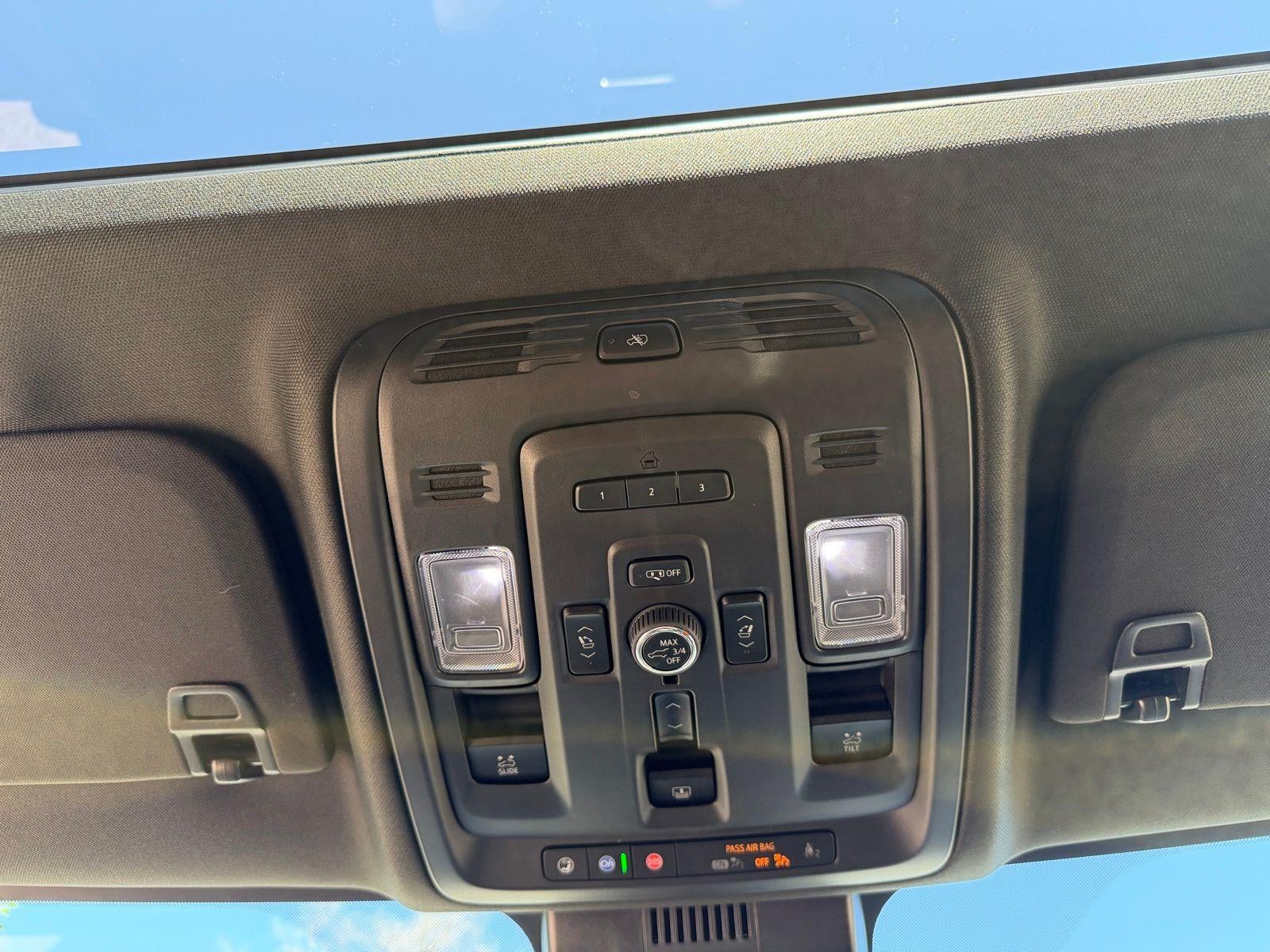 2023 GMC Yukon Base