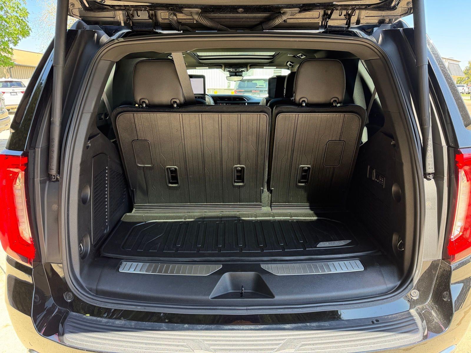 2023 GMC Yukon Base
