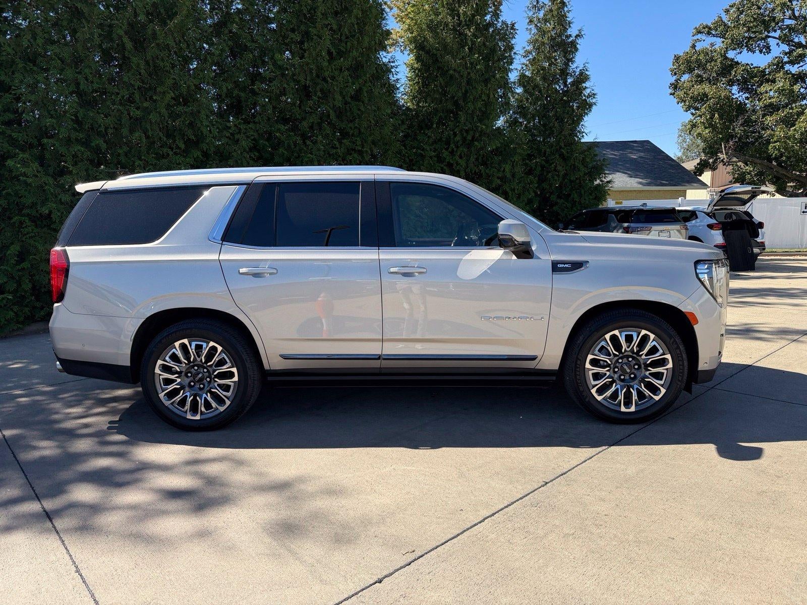 2023 GMC Yukon Denali Ultimate