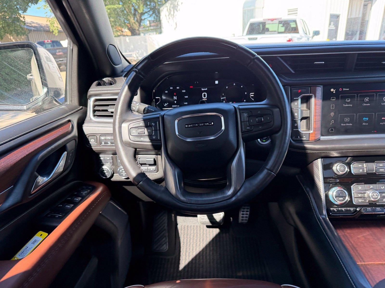 2023 GMC Yukon Denali Ultimate