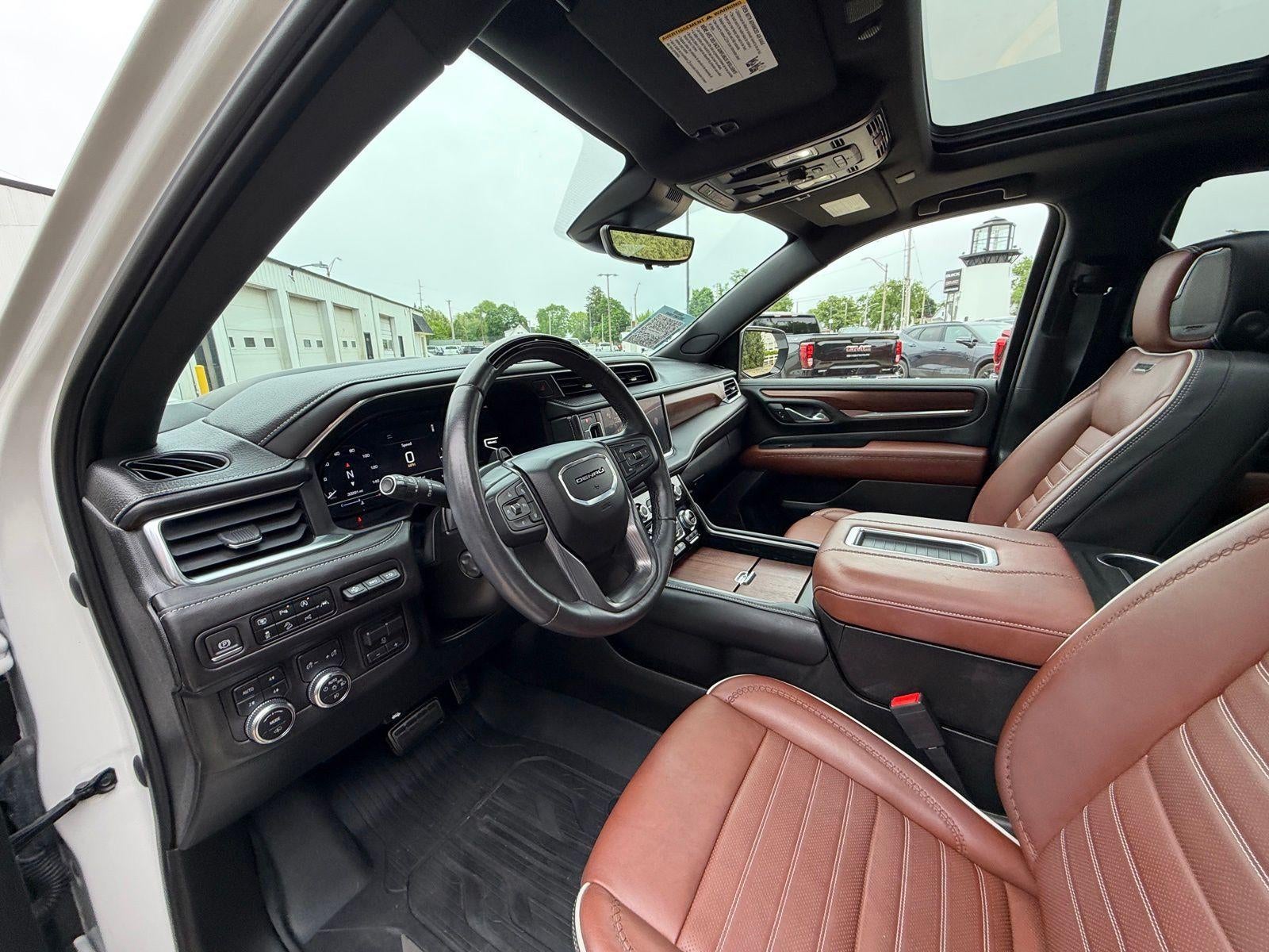 2023 GMC Yukon Base