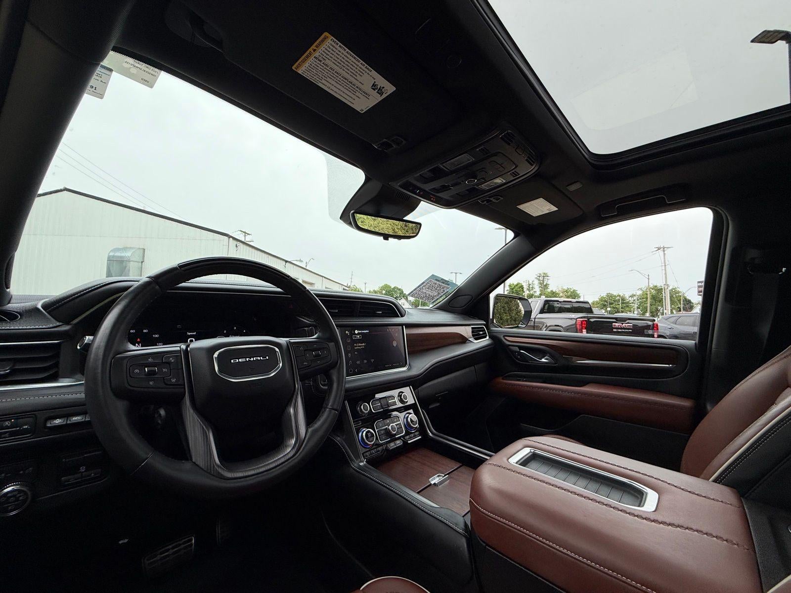 2023 GMC Yukon Base