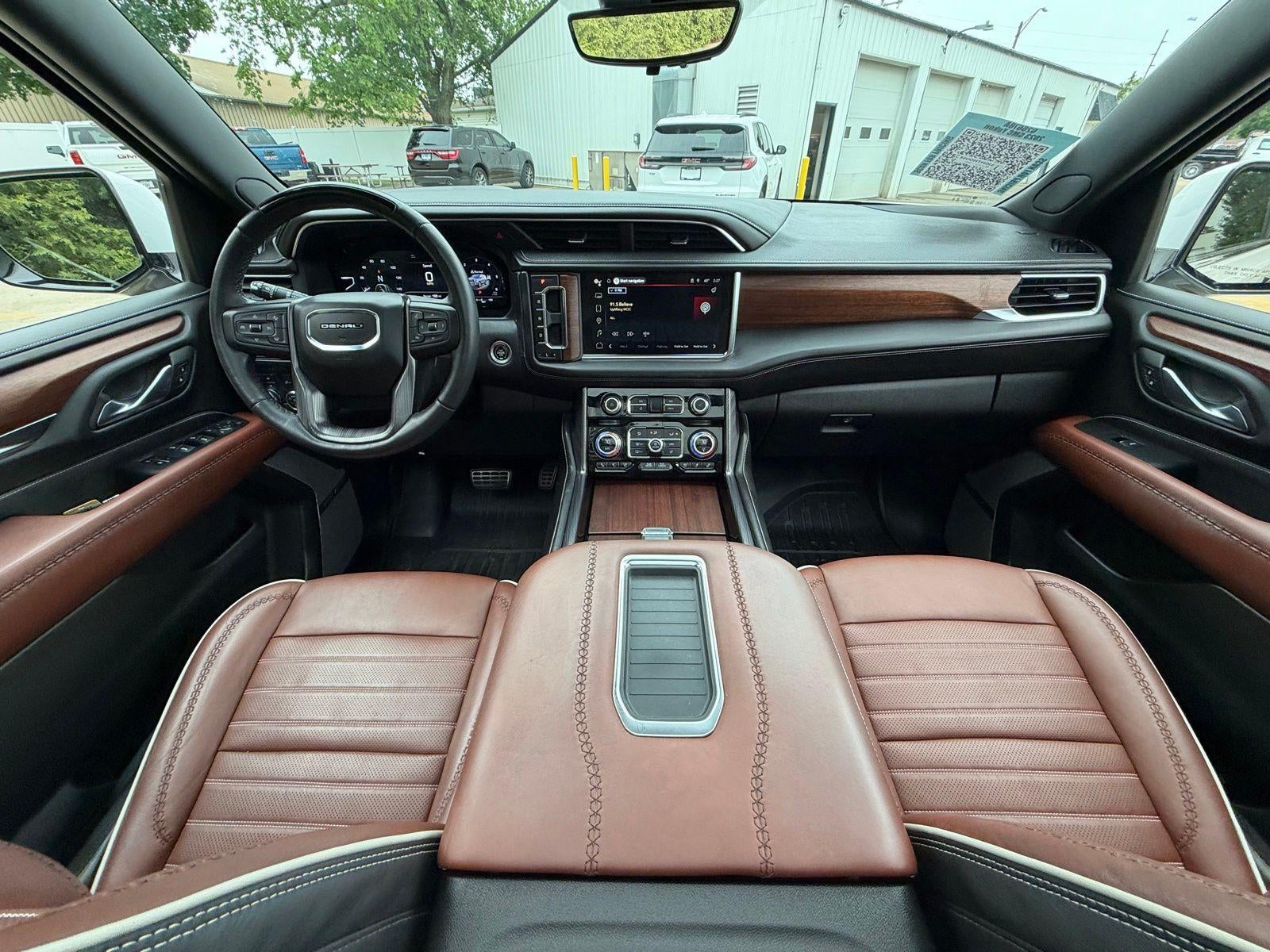 2023 GMC Yukon Base