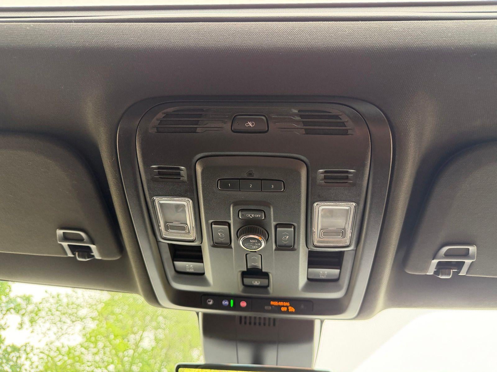 2023 GMC Yukon Base