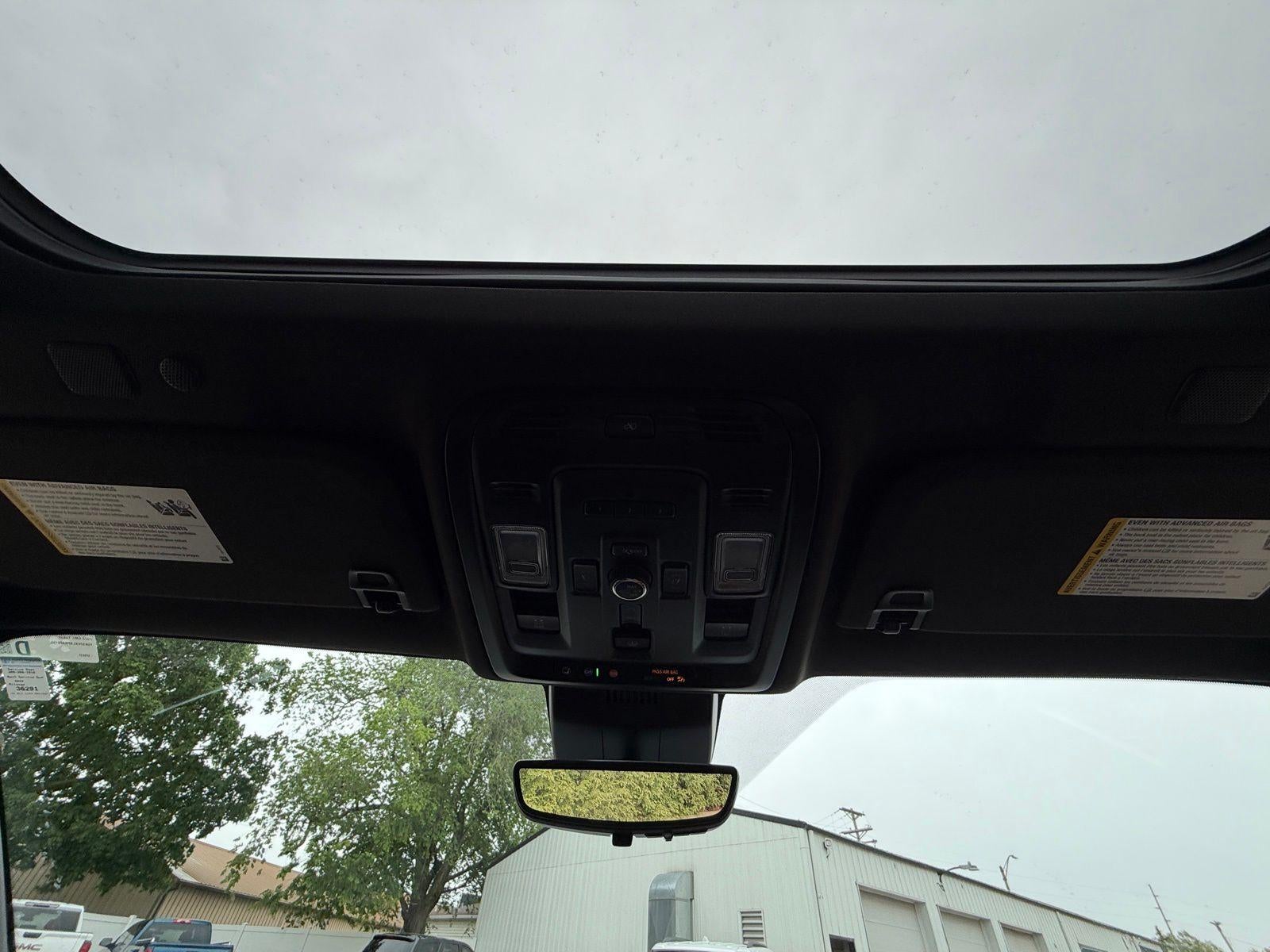 2023 GMC Yukon Base