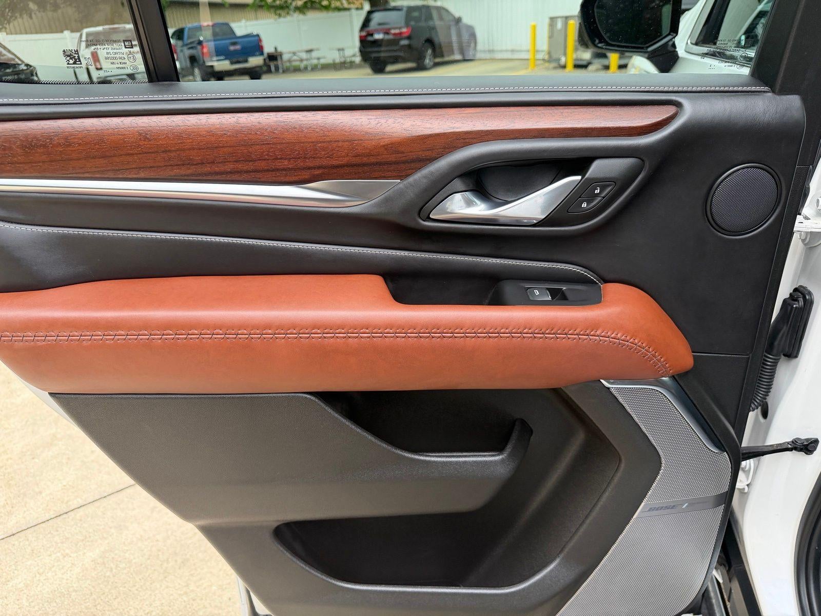2023 GMC Yukon Base