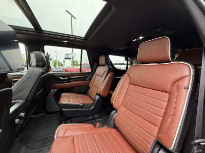 2023 GMC Yukon Base