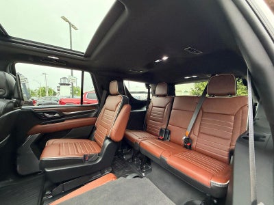 2023 GMC Yukon Base