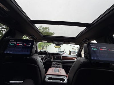 2023 GMC Yukon Base