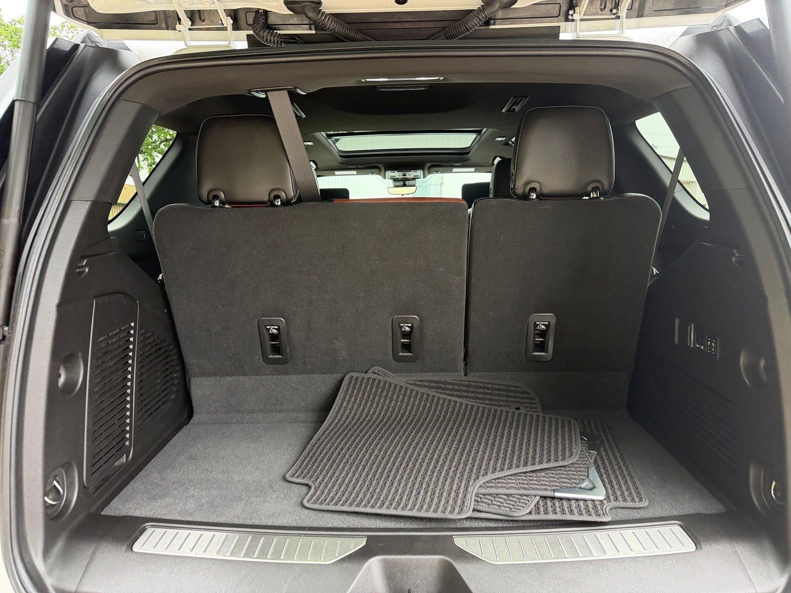 2023 GMC Yukon Base