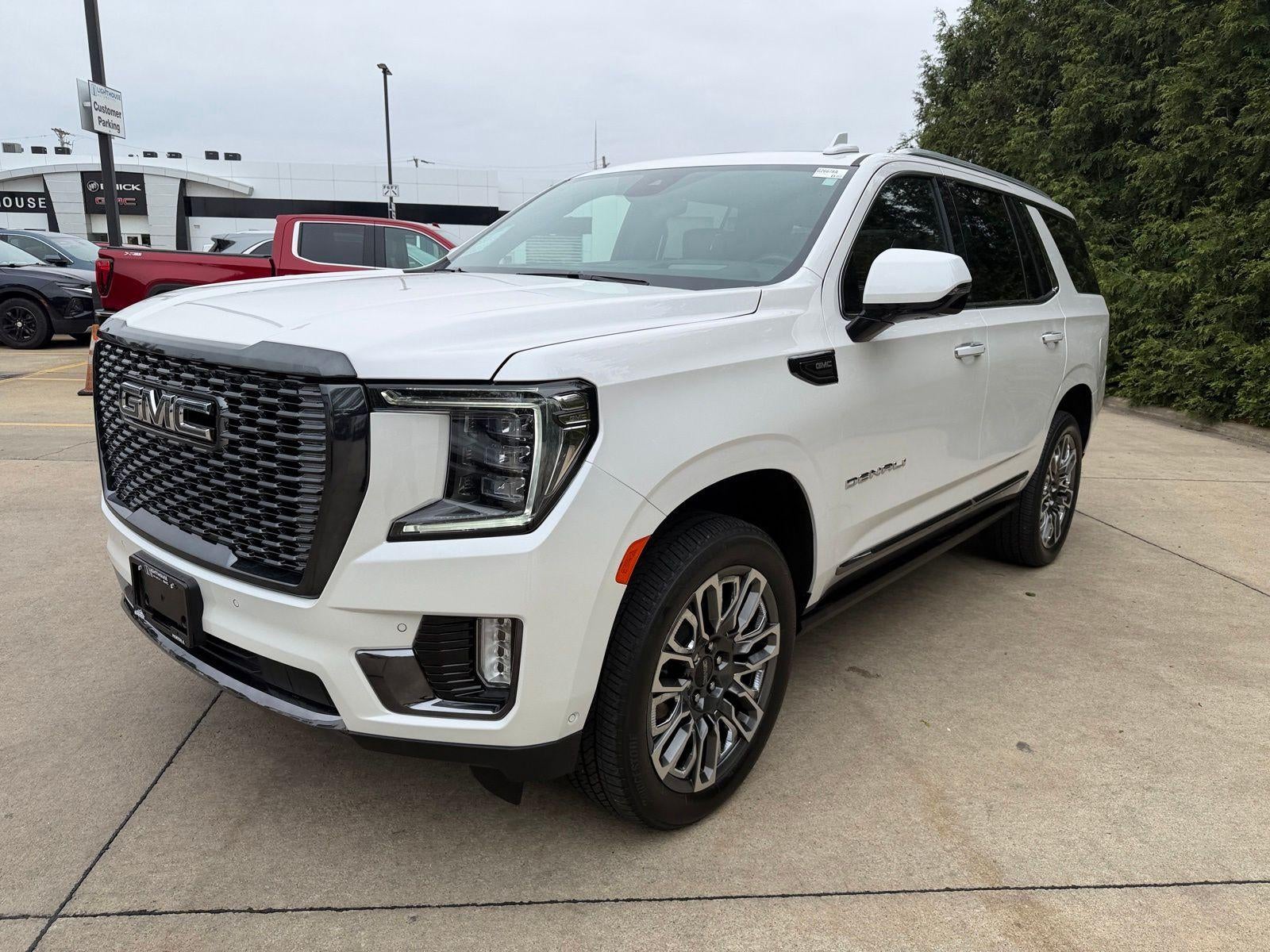 2023 GMC Yukon Base
