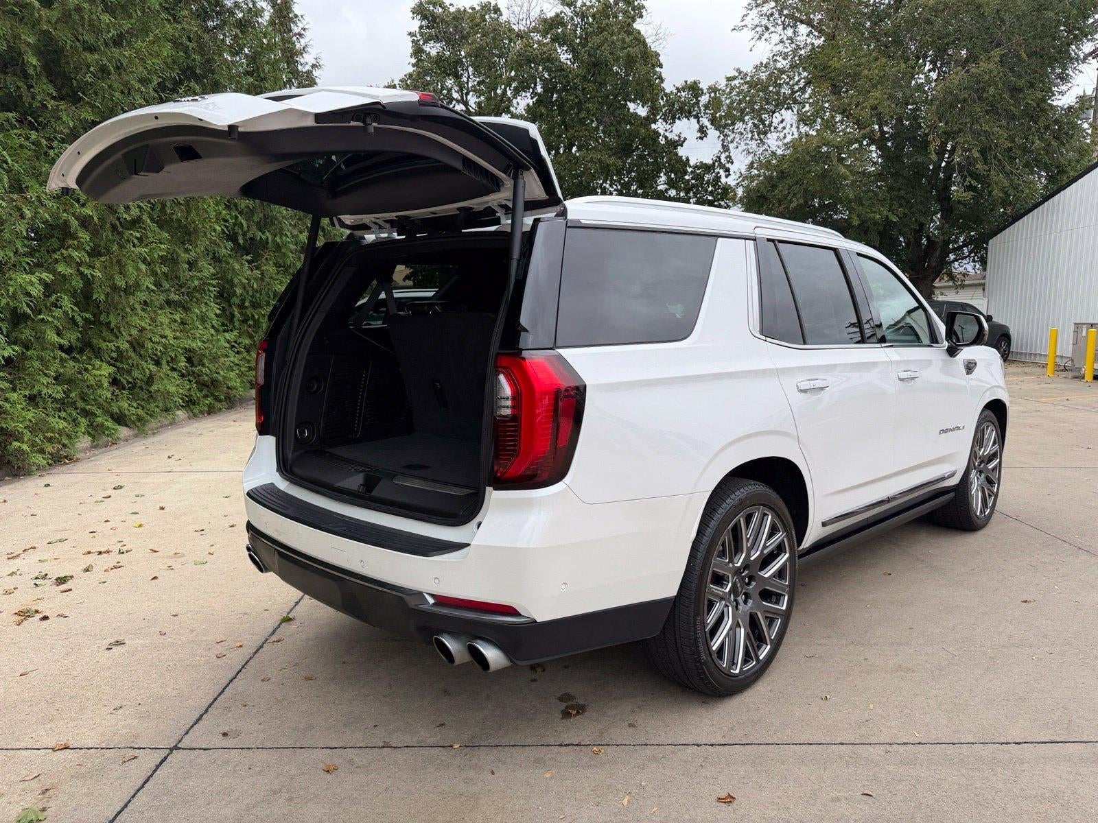 2025 GMC Yukon Denali Ultimate