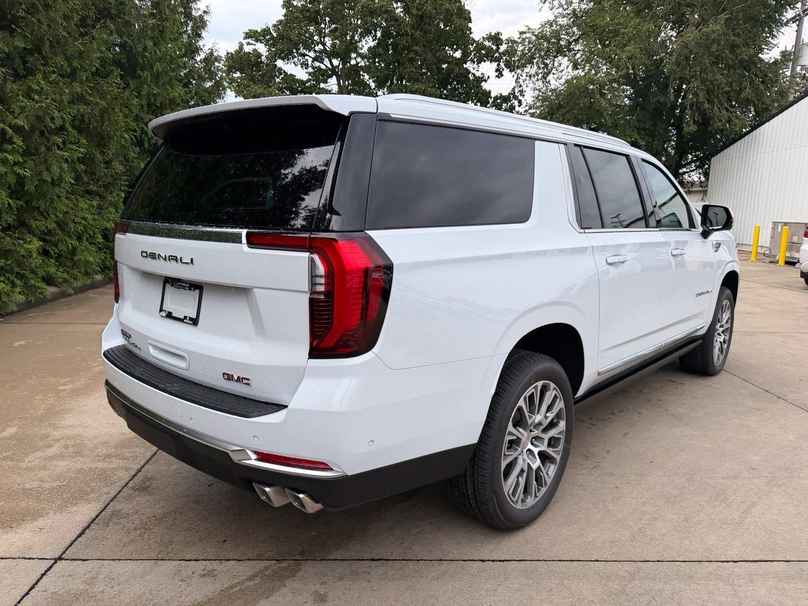 2027 GMC Yukon XL Denali