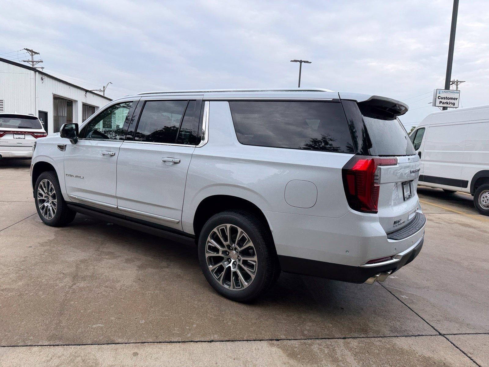 2027 GMC Yukon XL Denali