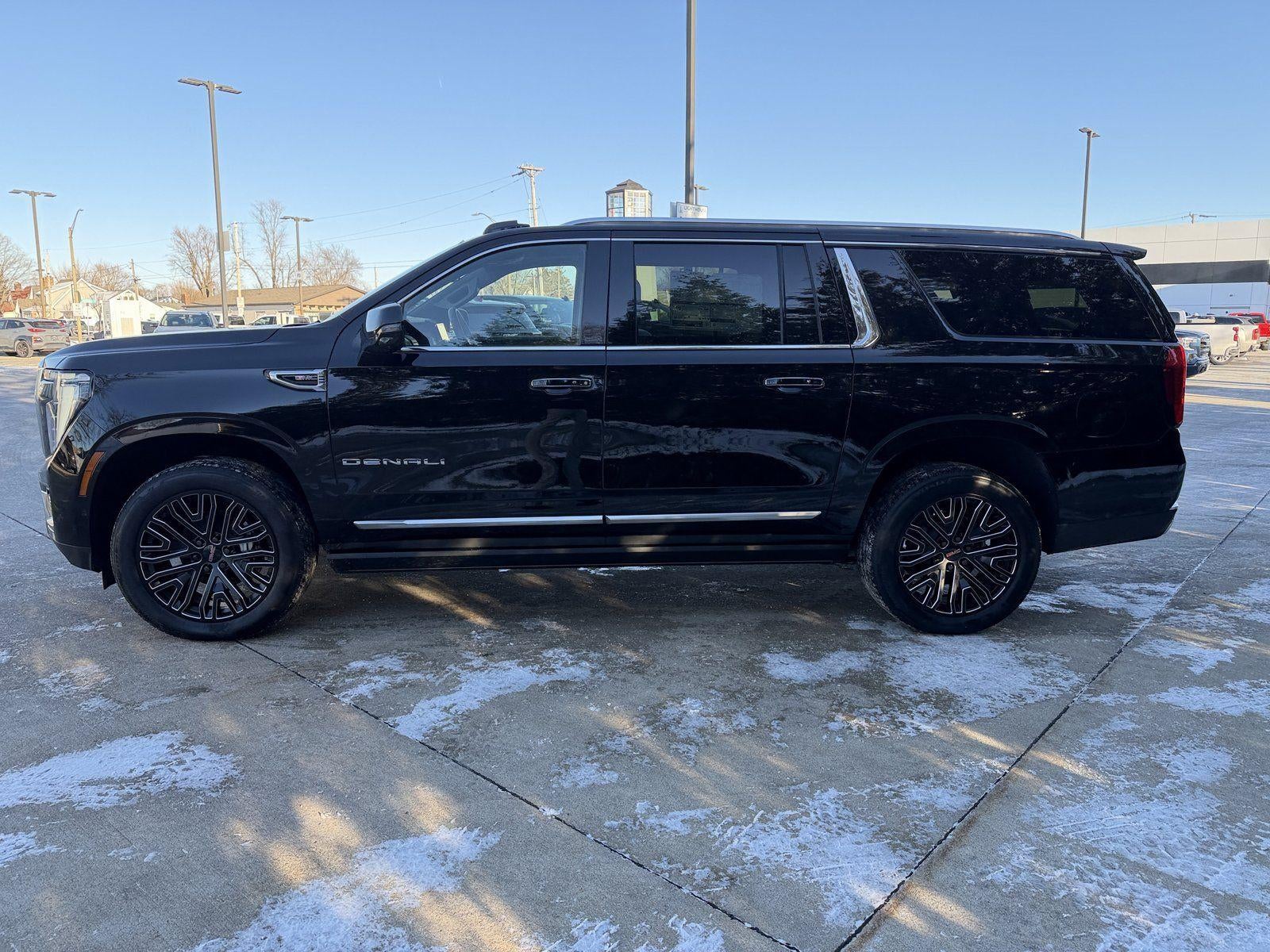 2025 GMC Yukon XL Denali