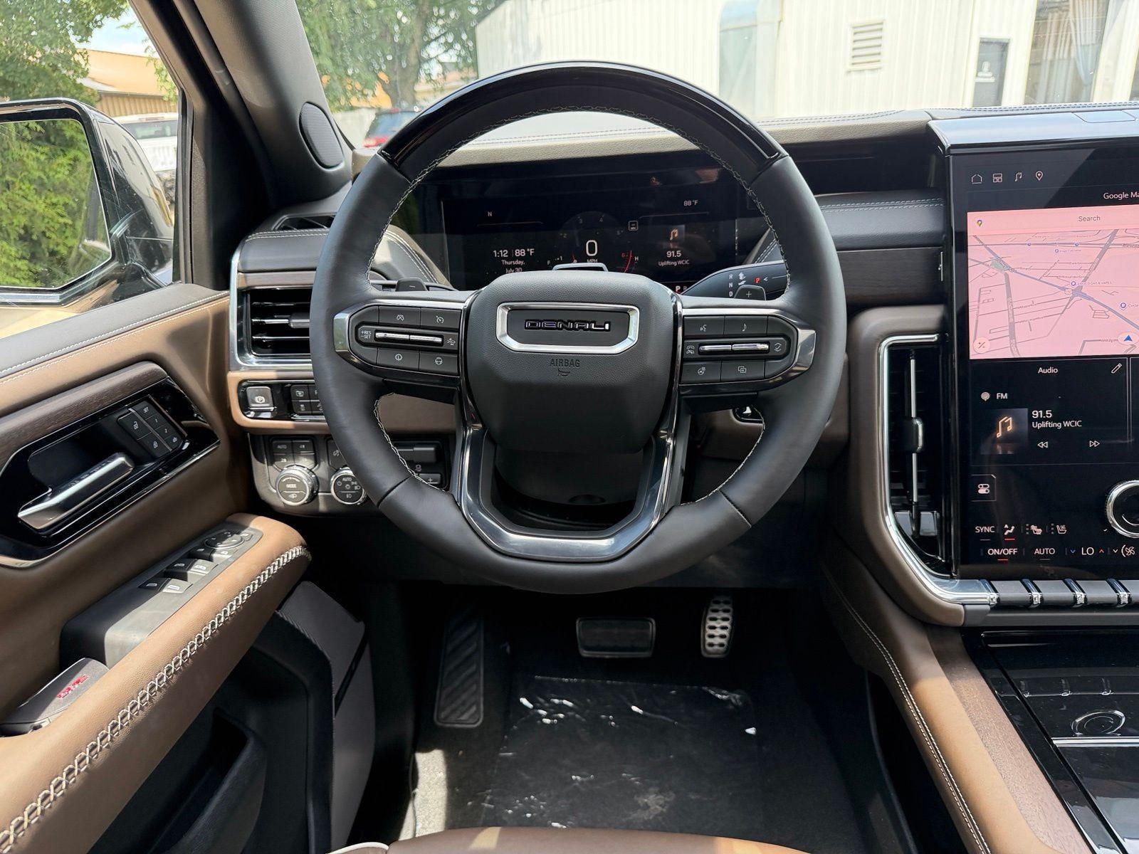 2026 GMC Yukon XL Denali Ultimate - Photo 13