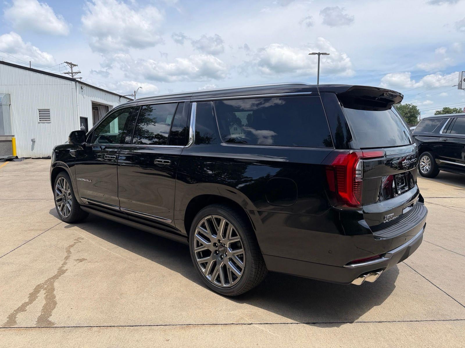 2026 GMC Yukon XL Denali Ultimate - Photo 33