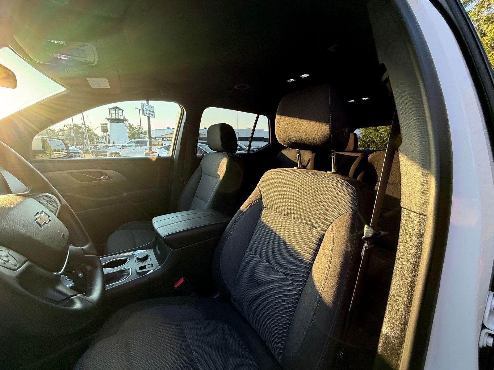 2023 Chevrolet Traverse LT