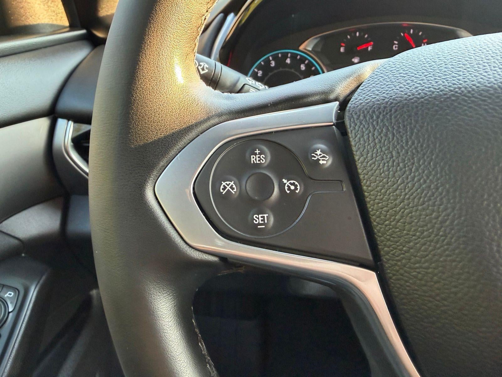 2023 Chevrolet Traverse LT